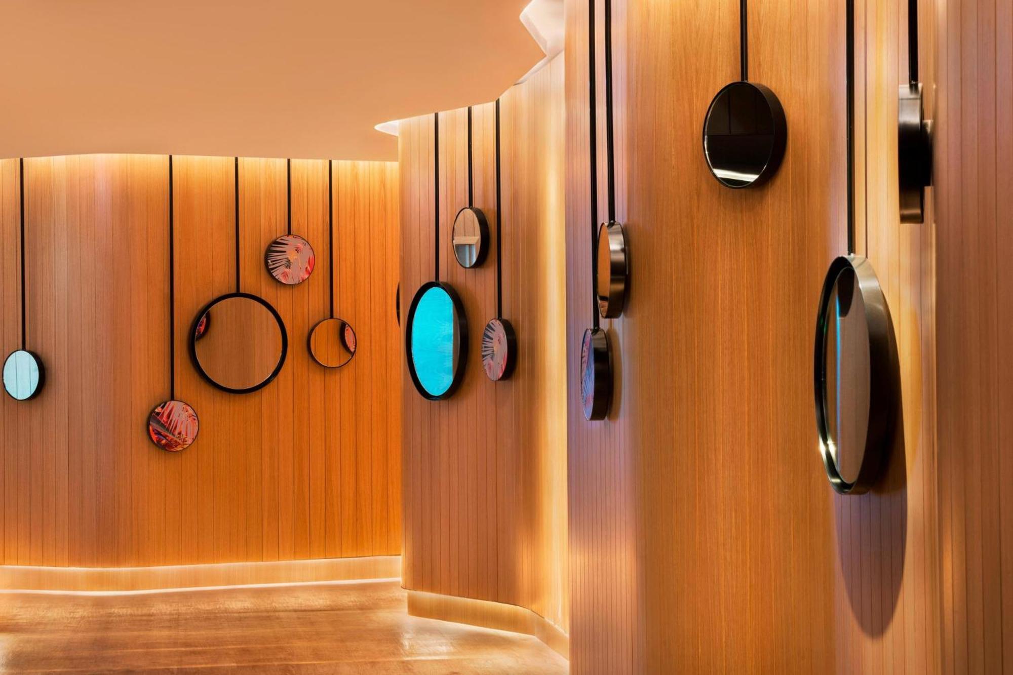 ดับเบิลยู บริสเบน Hotel ภายนอก รูปภาพ The interior of the hotel